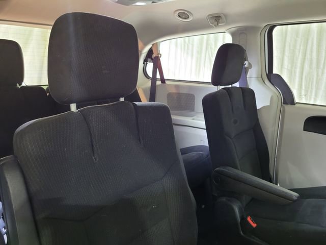 Used 2015 Chrysler Town & Country Touring w/ Driver Convenience Group image 50
