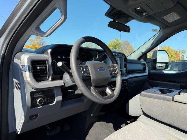 Used 2024 Ford F250 XLT image 13