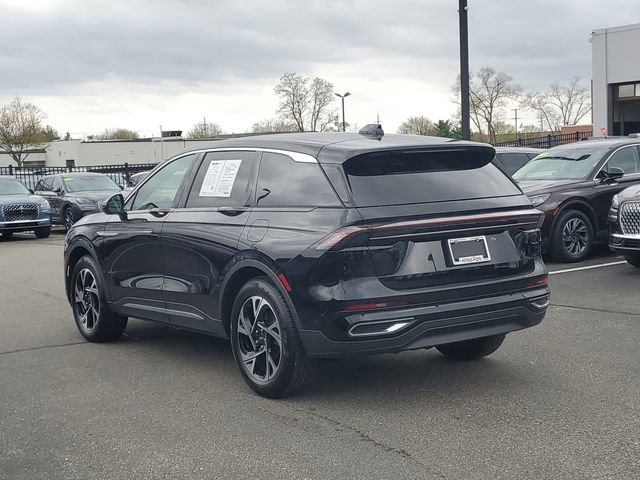 Certified 2024 Lincoln Nautilus Premier AWD/4WD image 3