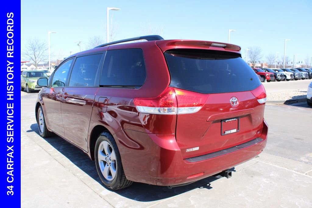Used 2013 Toyota Sienna LE w/ Towing Pkg image 5