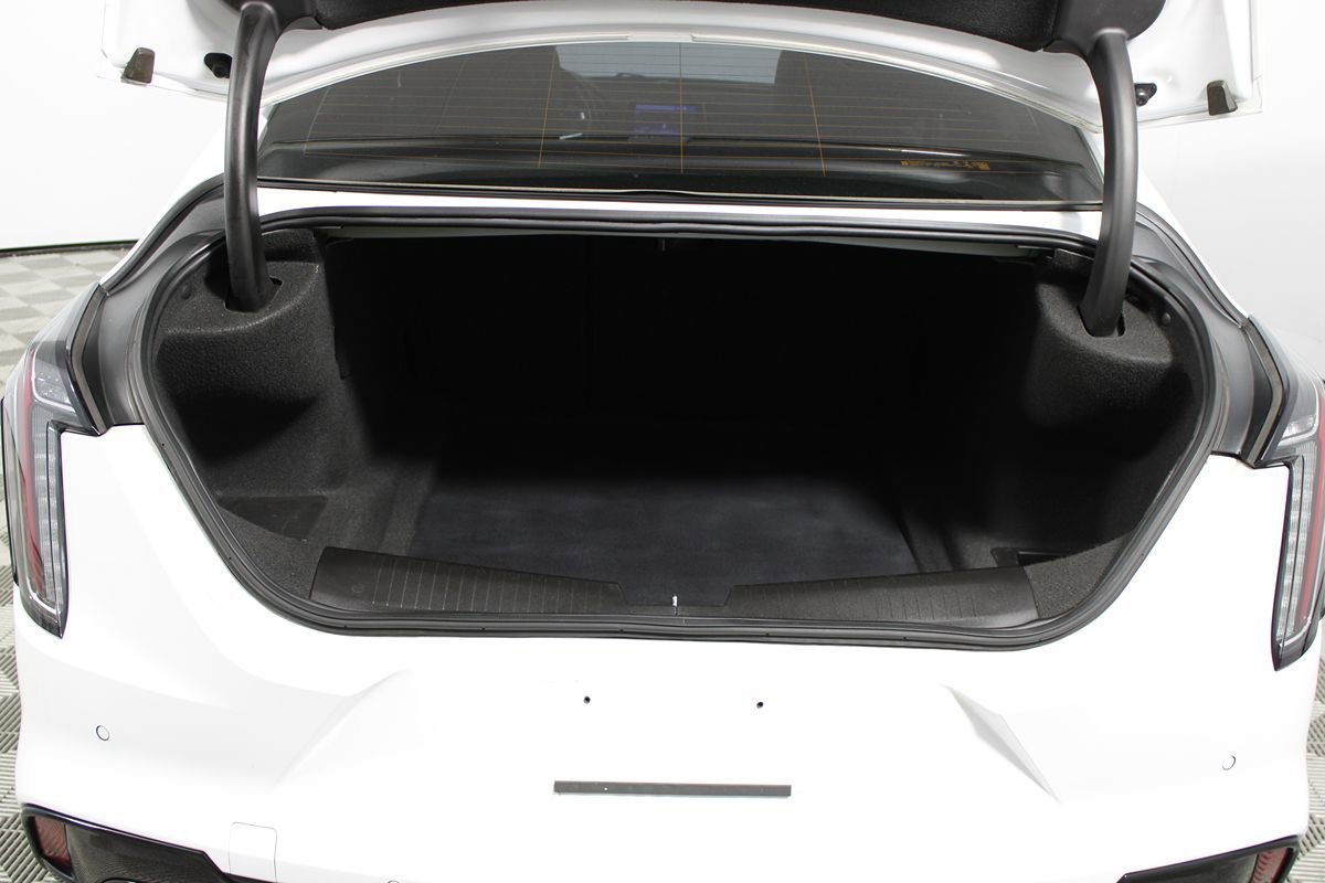 Used 2020 Cadillac CT4 V w/ Climate Package RWD image 38