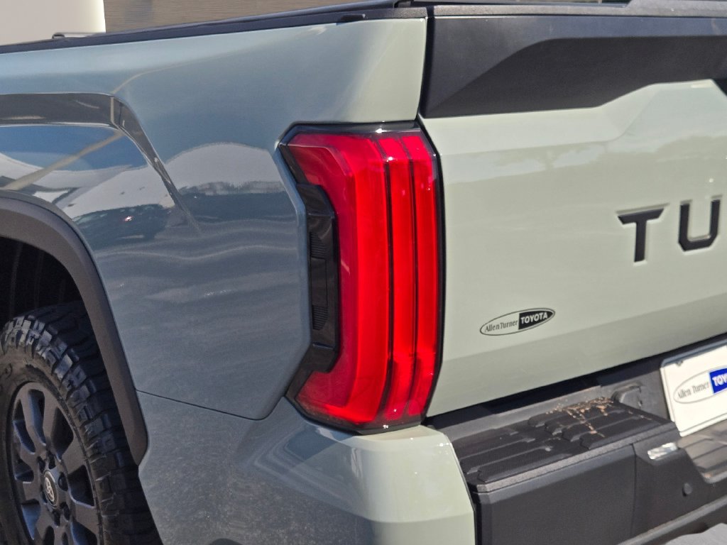 Used 2025 Toyota Tundra SR5 w/ SR5 Convenience Package RWD image 9
