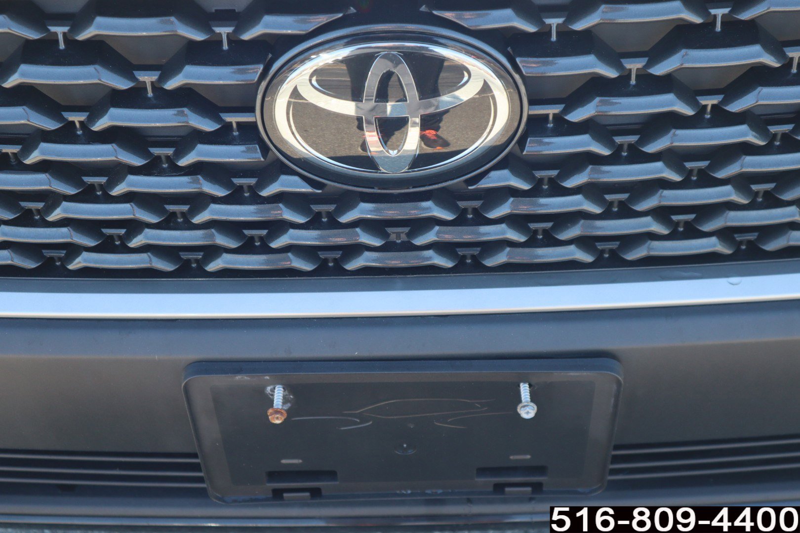 Used 2023 Toyota Corolla Cross XLE w/ Convenience Package image 36