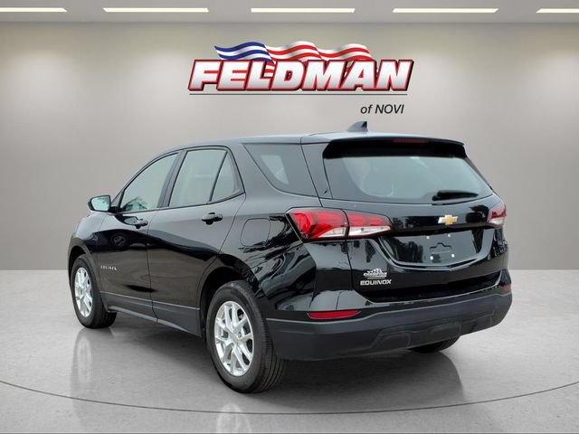 Used 2024 Chevrolet Equinox LS FWD image 3