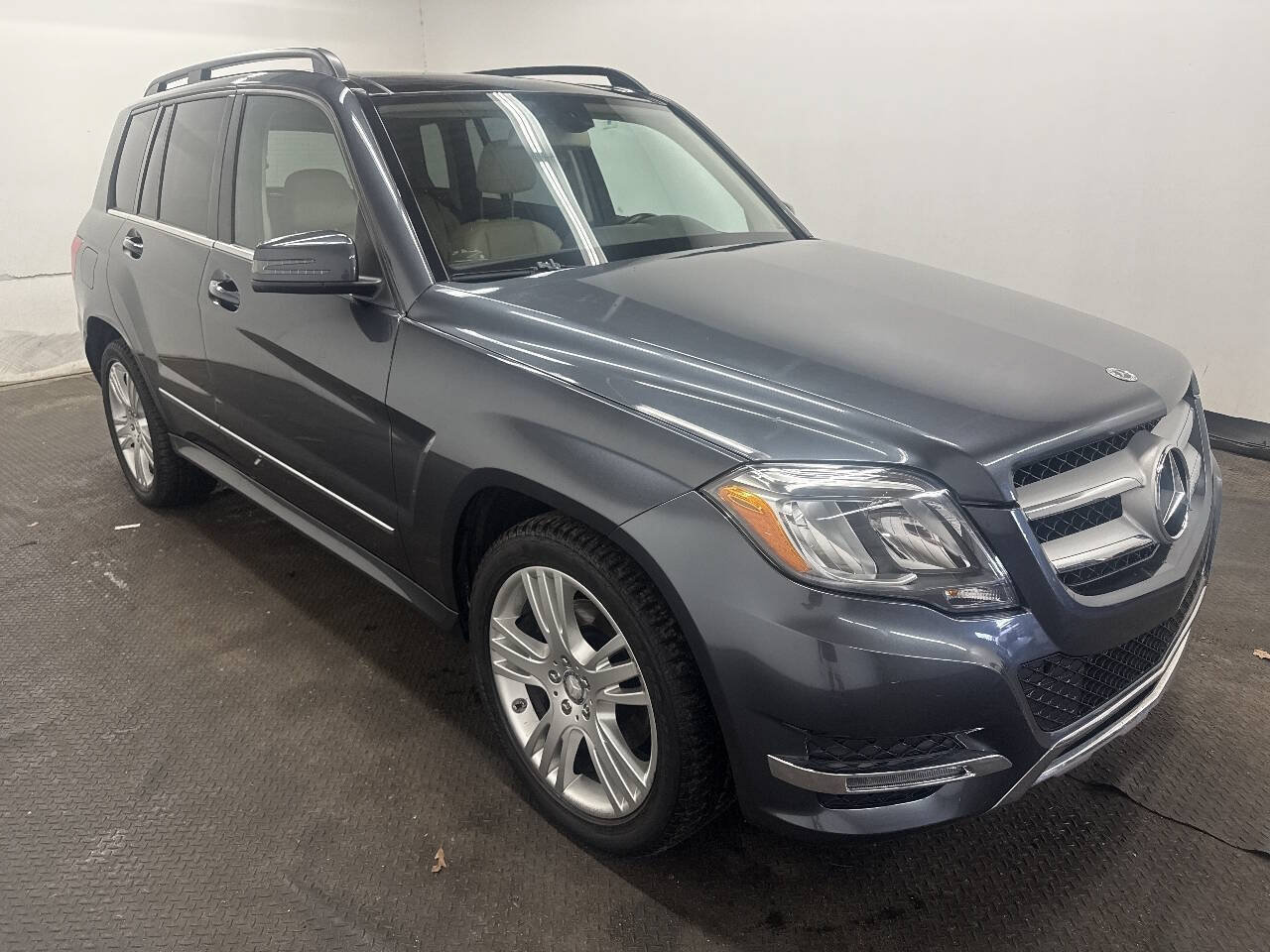 Used 2013 Mercedes-Benz GLK 350 4MATIC image 2