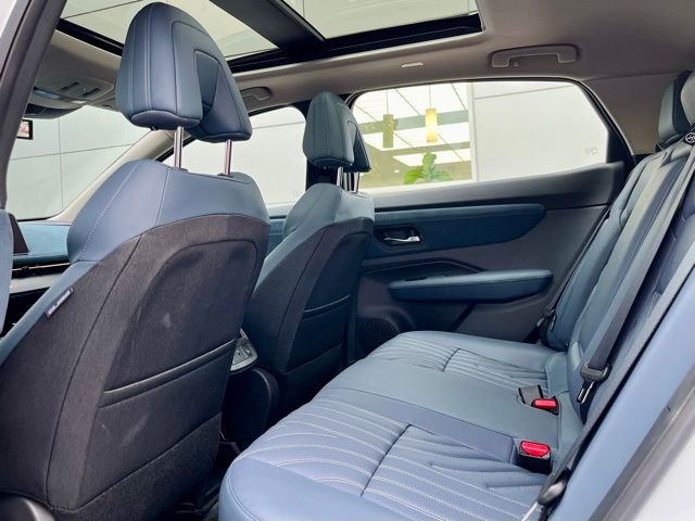 New 2024 Nissan Ariya AWD image 22