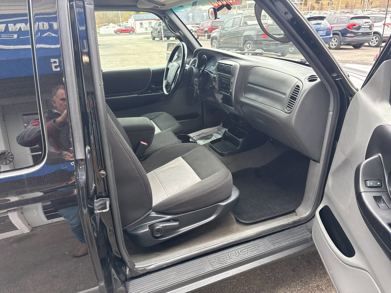 Used 2010 Ford Ranger XLT image 28