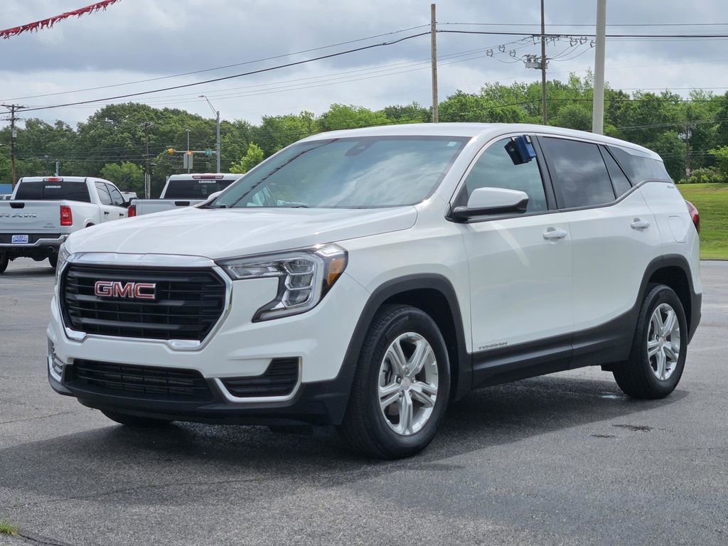 Used 2024 GMC Terrain SLE FWD video 3