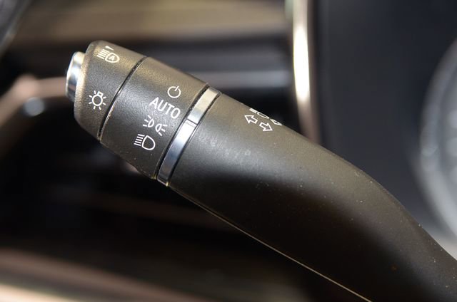 Used 2023 Cadillac XT6 Sport w/ Technology Package image 29