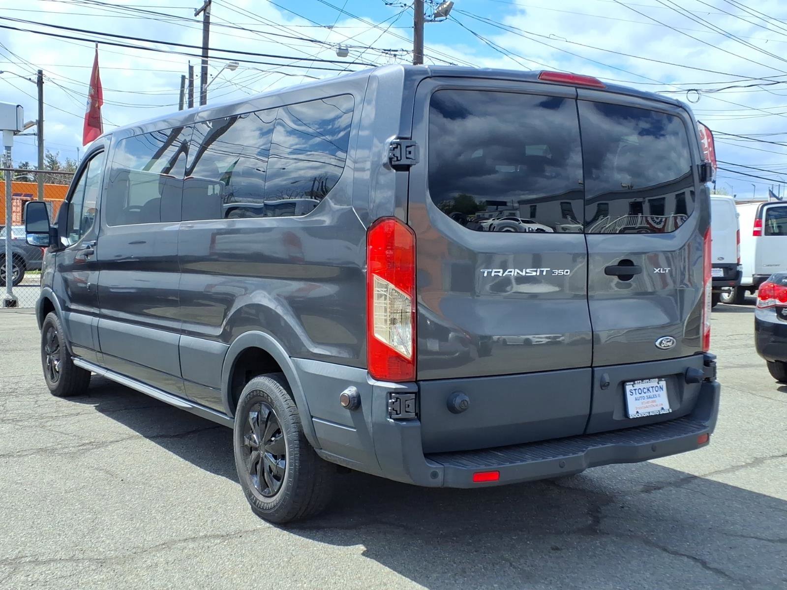 Used 2017 Ford Transit 350 XLT RWD image 5