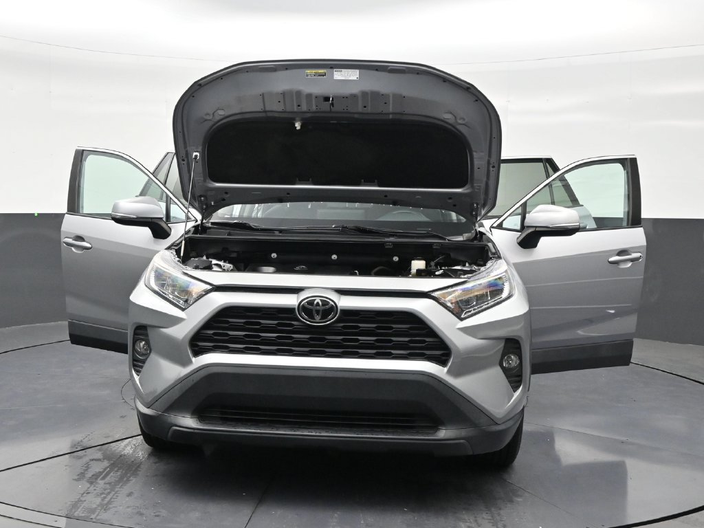 Used 2021 Toyota RAV4 XLE w/ Convenience Package FWD image 32