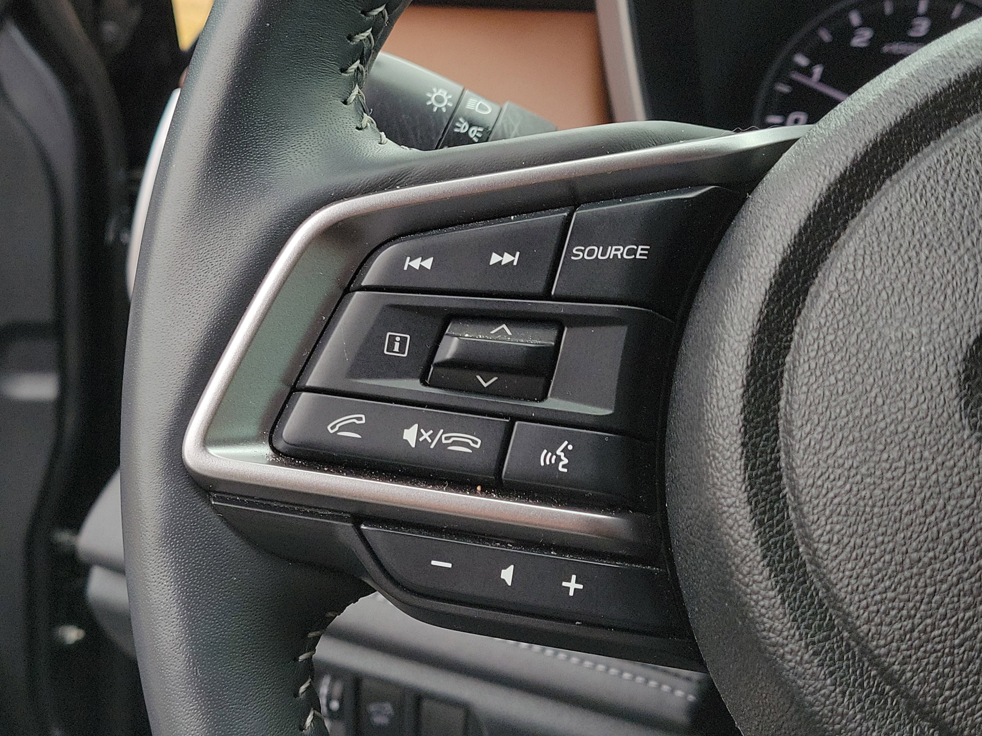 Used 2025 Subaru Outback Touring XT w/ Popular Package #2 image 28