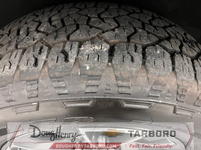 Used 2021 Chevrolet Suburban Z71 w/ Z71 Off-Road Package AWD/4WD image 16