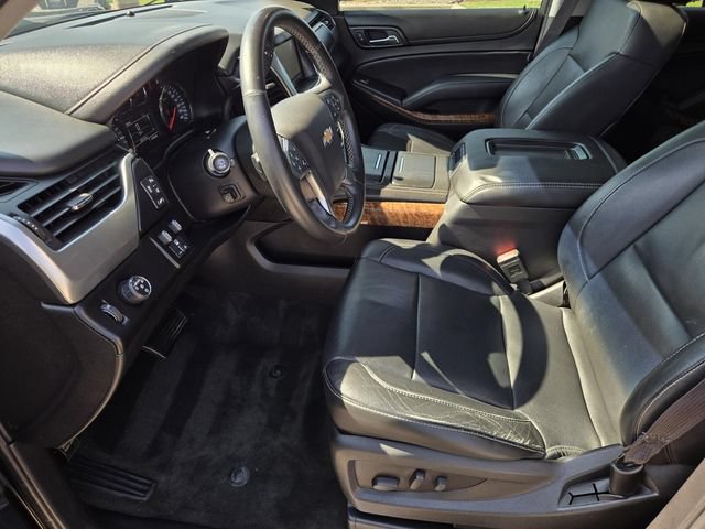 Used 2015 Chevrolet Suburban LTZ RWD image 23