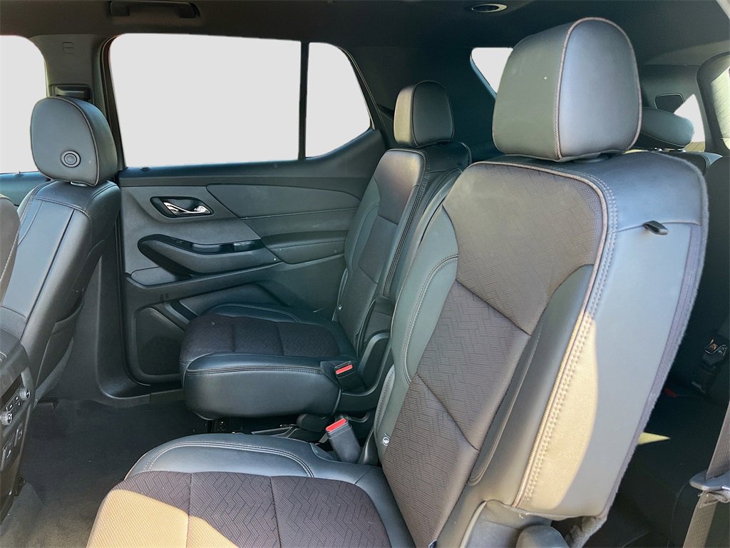 Used 2023 Chevrolet Traverse High Country image 26