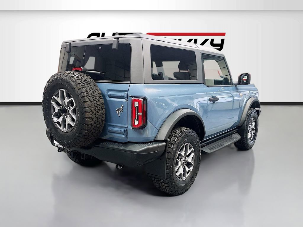 Used 2025 Ford Bronco Badlands image 7