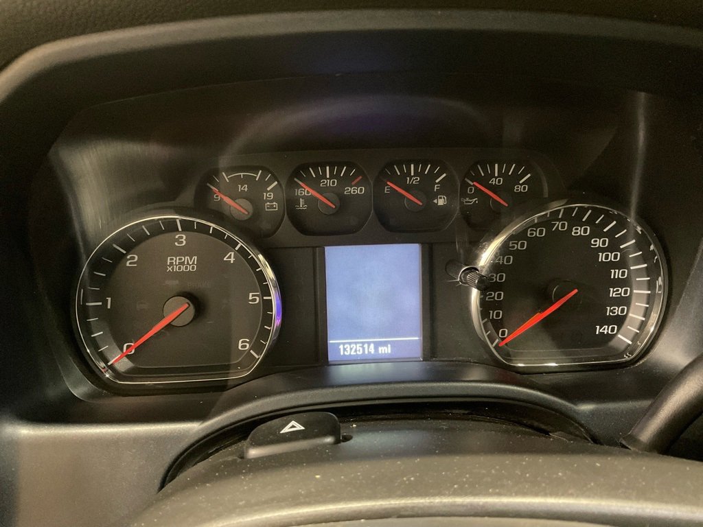 Used 2018 Chevrolet Silverado 1500 Custom w/ Custom Value Package image 15