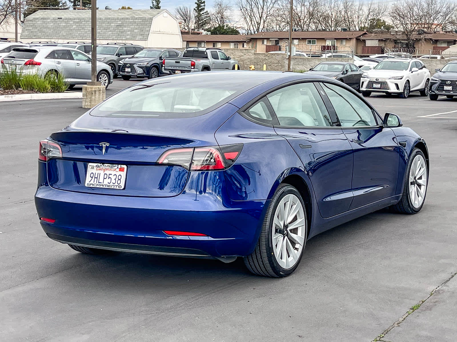 Used 2023 Tesla Model 3 Standard Range image 4