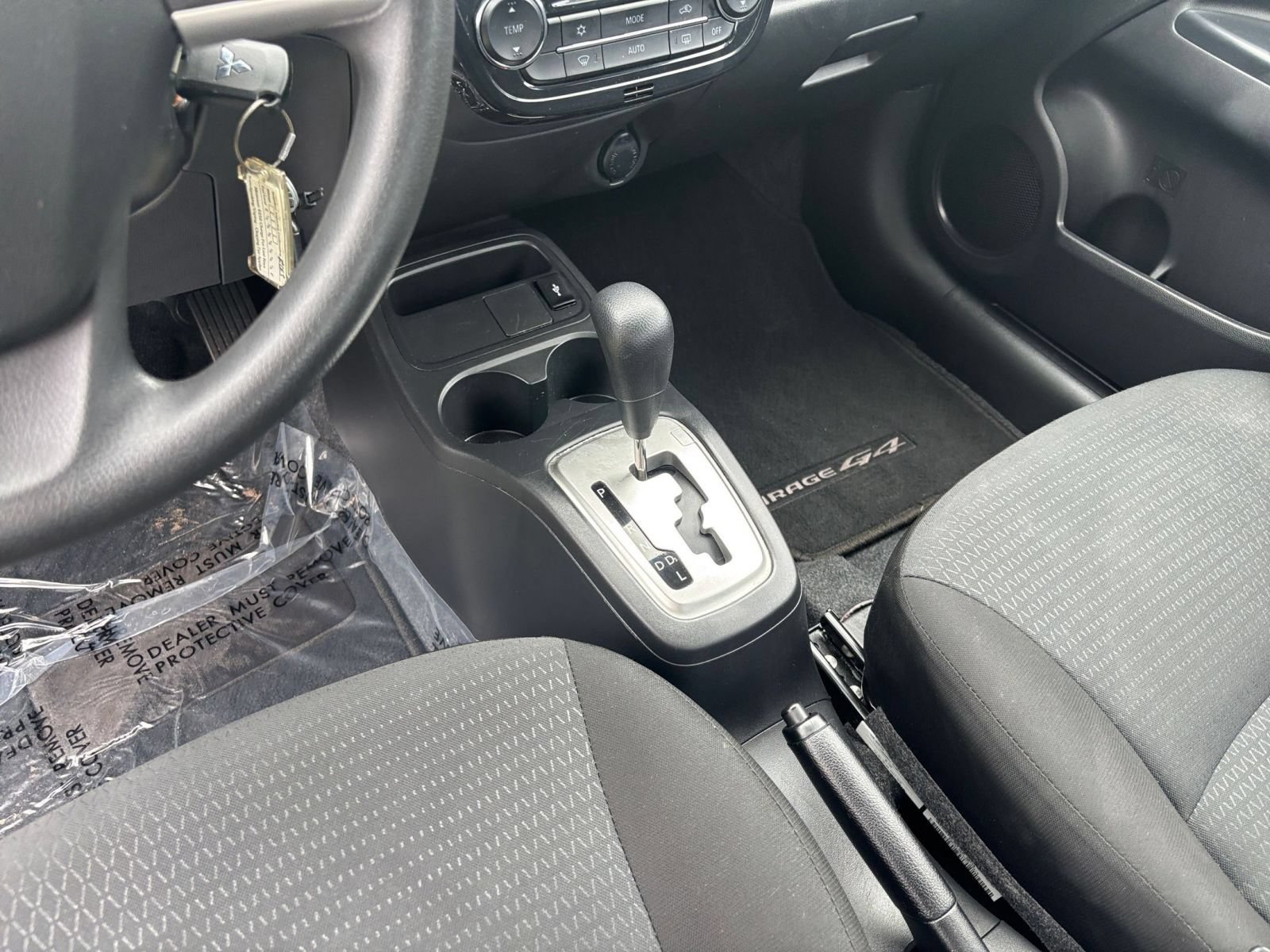 Used 2025 Kia Soul LX w/ LX Technology Package FWD image 38