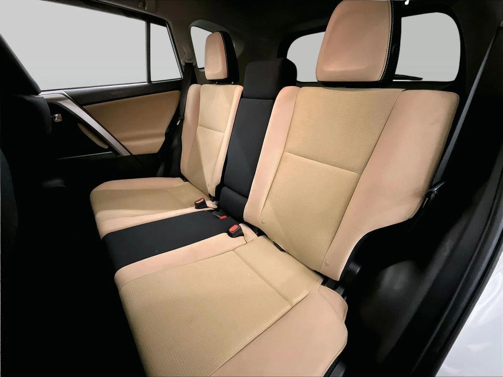 Used 2017 Toyota RAV4 XLE w/ Premium Special Value Package image 25