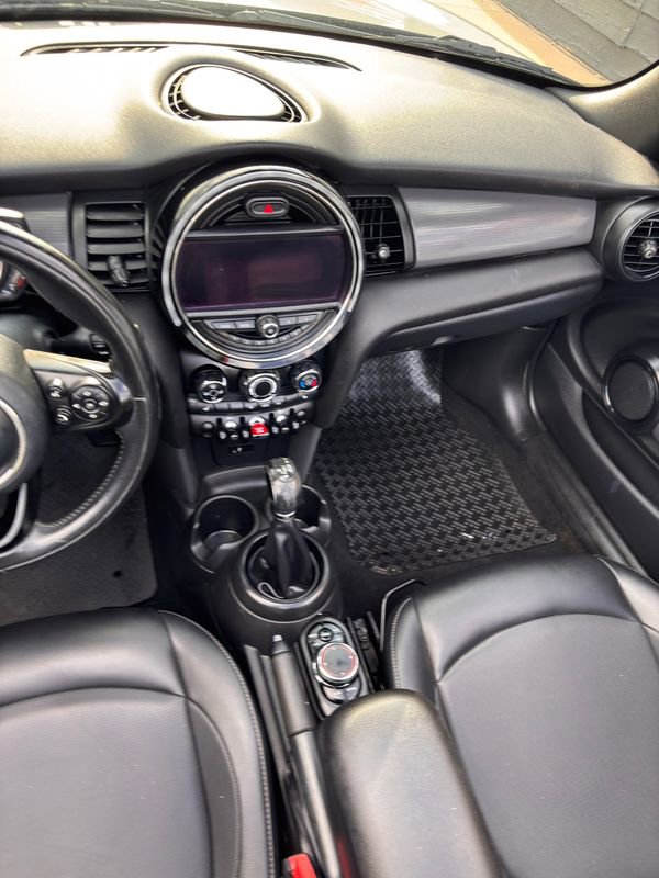 Used 2019 MINI Cooper Convertible w/ Signature Upholstery Package image 33