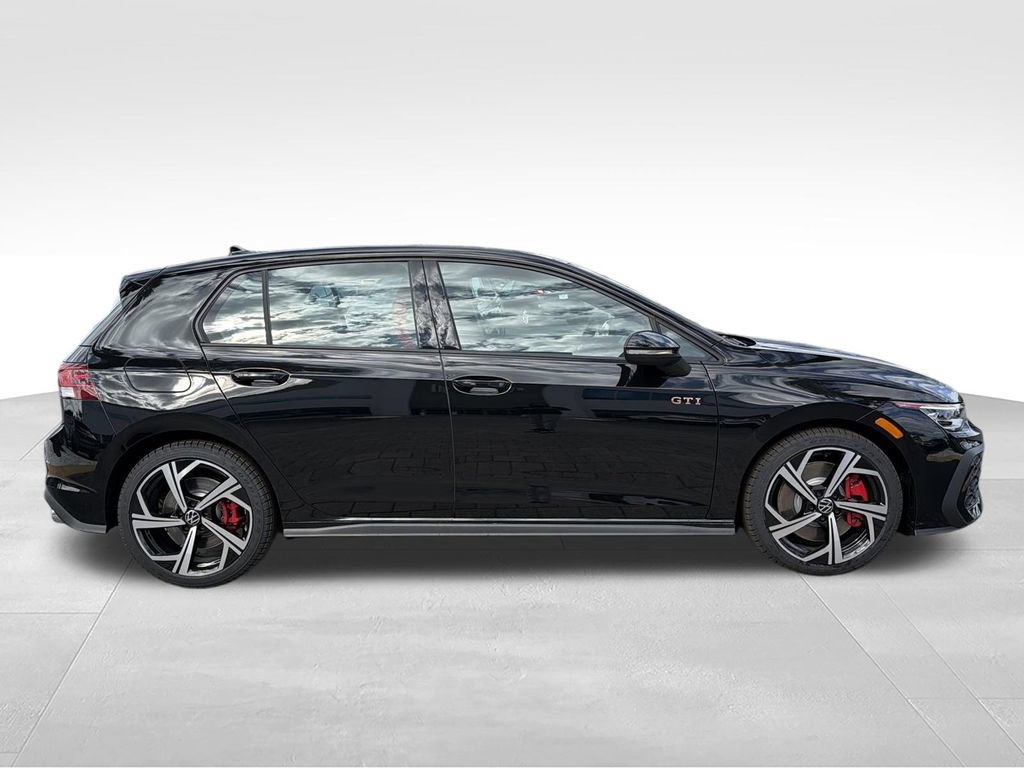 New 2026 Volkswagen GTI SE FWD image 3