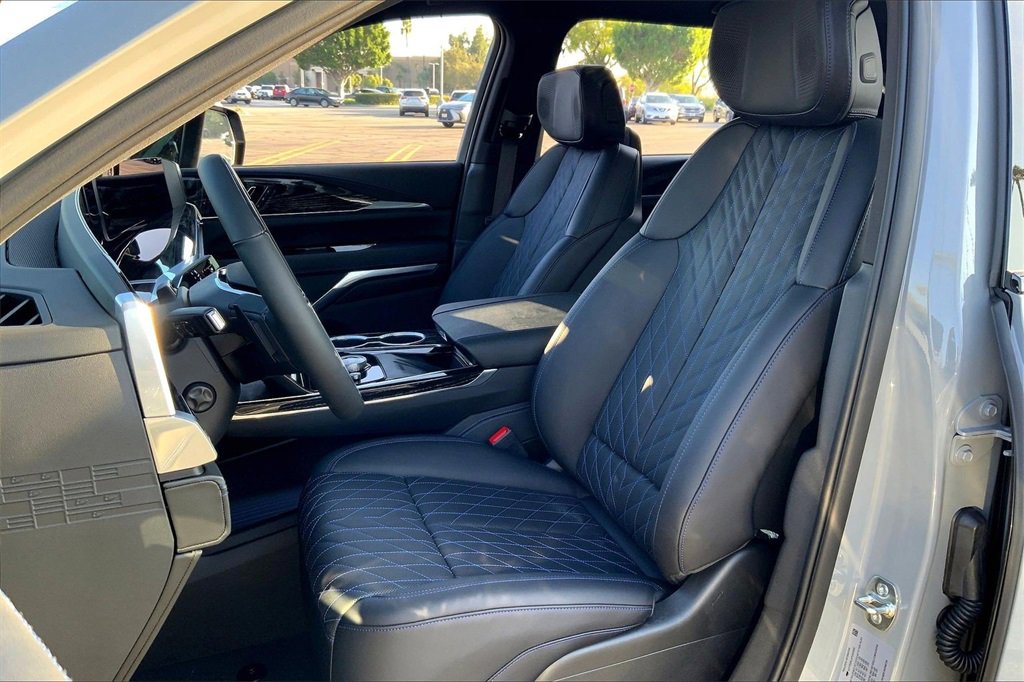 New 2026 Cadillac Escalade IQ Sport 1 image 12