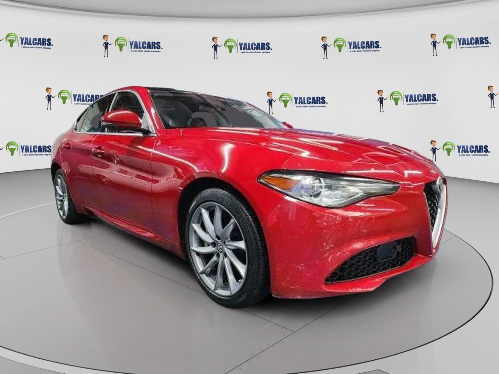 Used 2017 Alfa Romeo Giulia Ti image 2