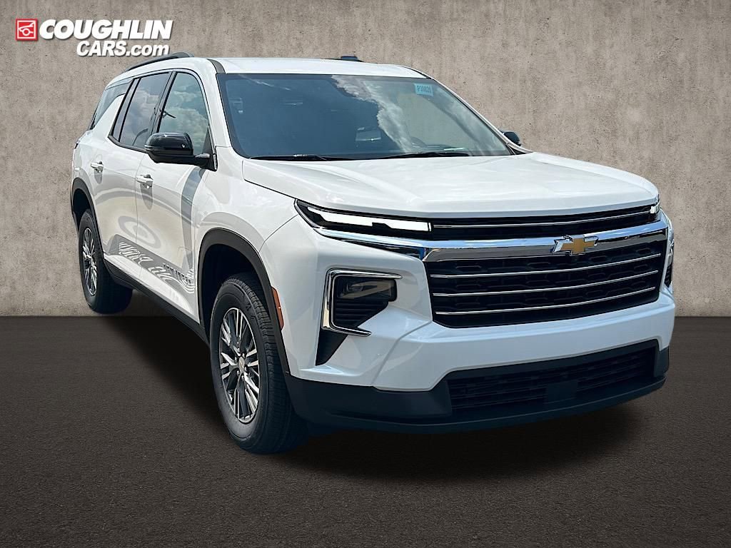 New 2025 Chevrolet Traverse LT w/ Driver Confidence Package image 1