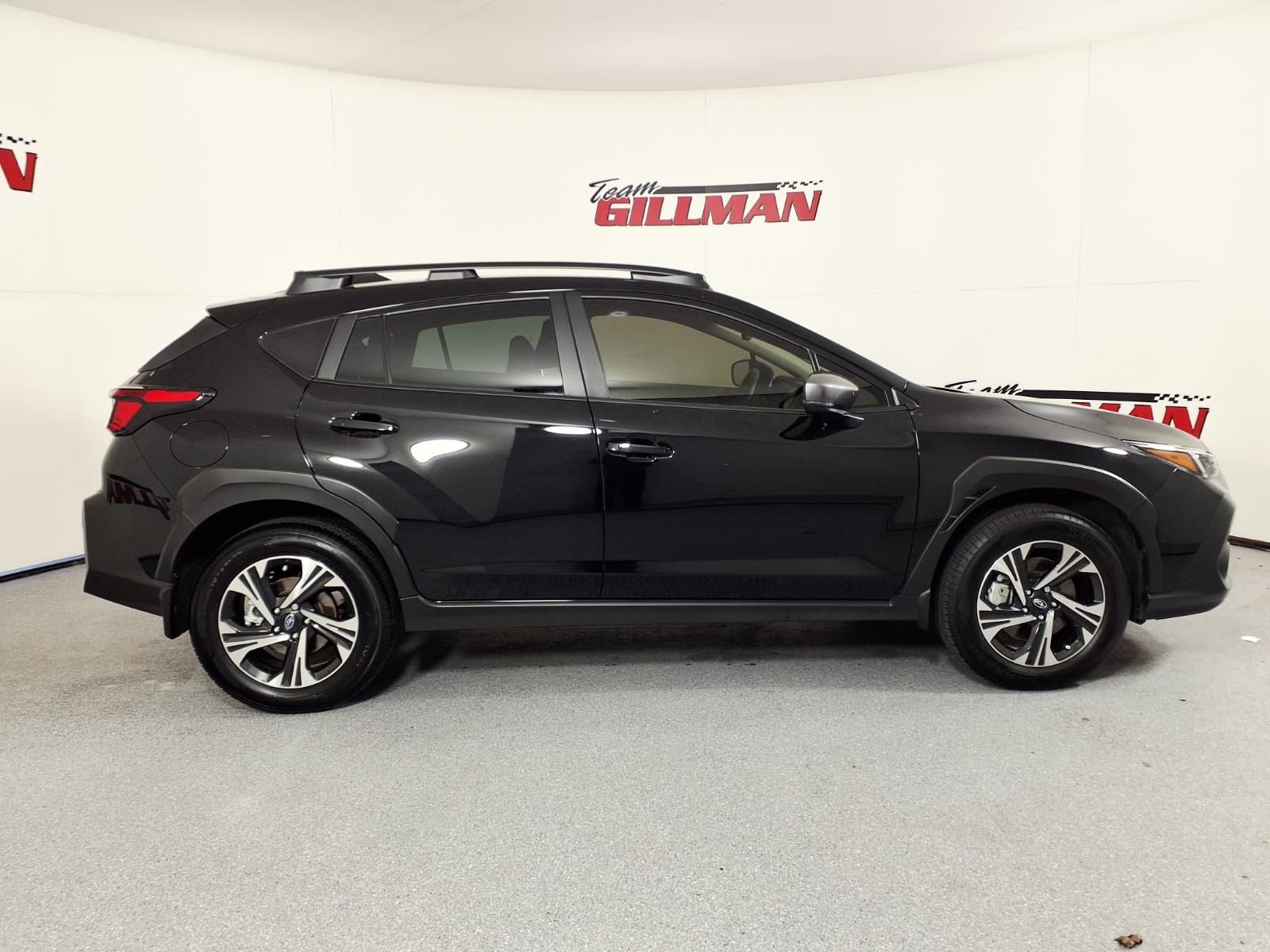 Used 2025 Subaru Crosstrek 2.0i Premium image 4