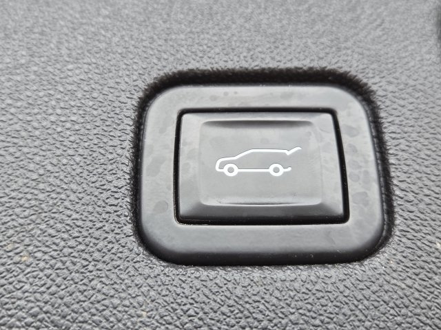 Used 2020 Chevrolet Equinox LT AWD/4WD image 11