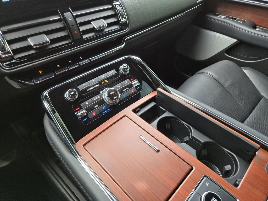 Used 2023 Lincoln Navigator Reserve w/ Equipment Group 201A image 14