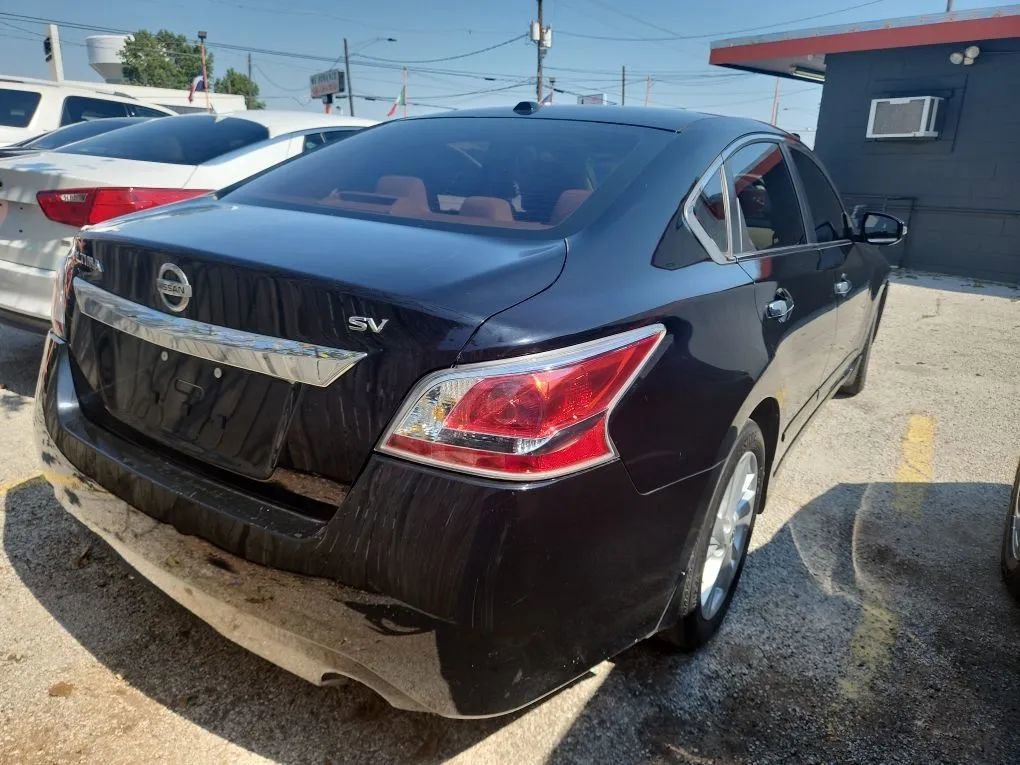 Used 2015 Nissan Altima 2.5 SV image 4