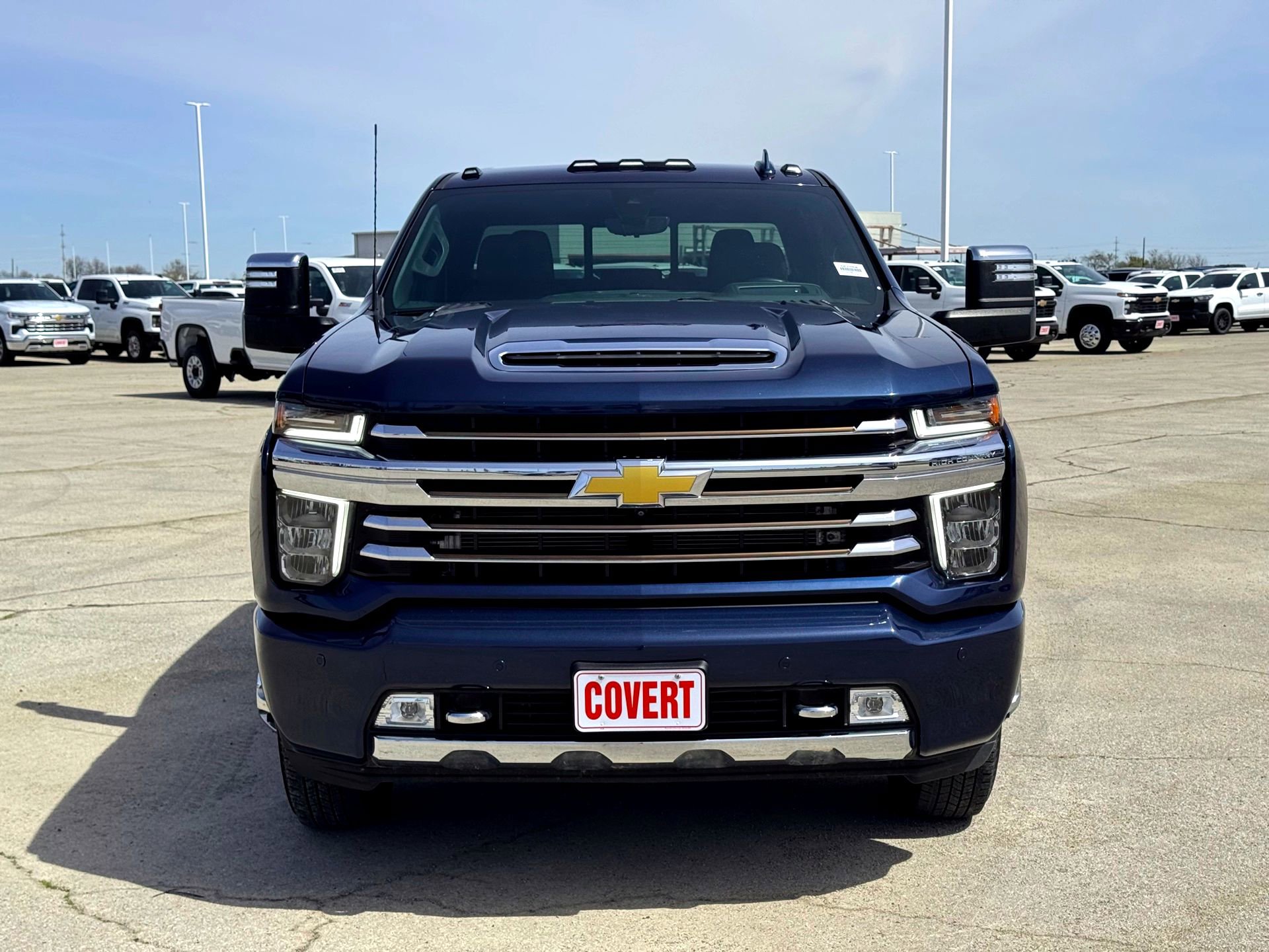 Used 2022 Chevrolet Silverado 3500 High Country w/ Technology Package image 4