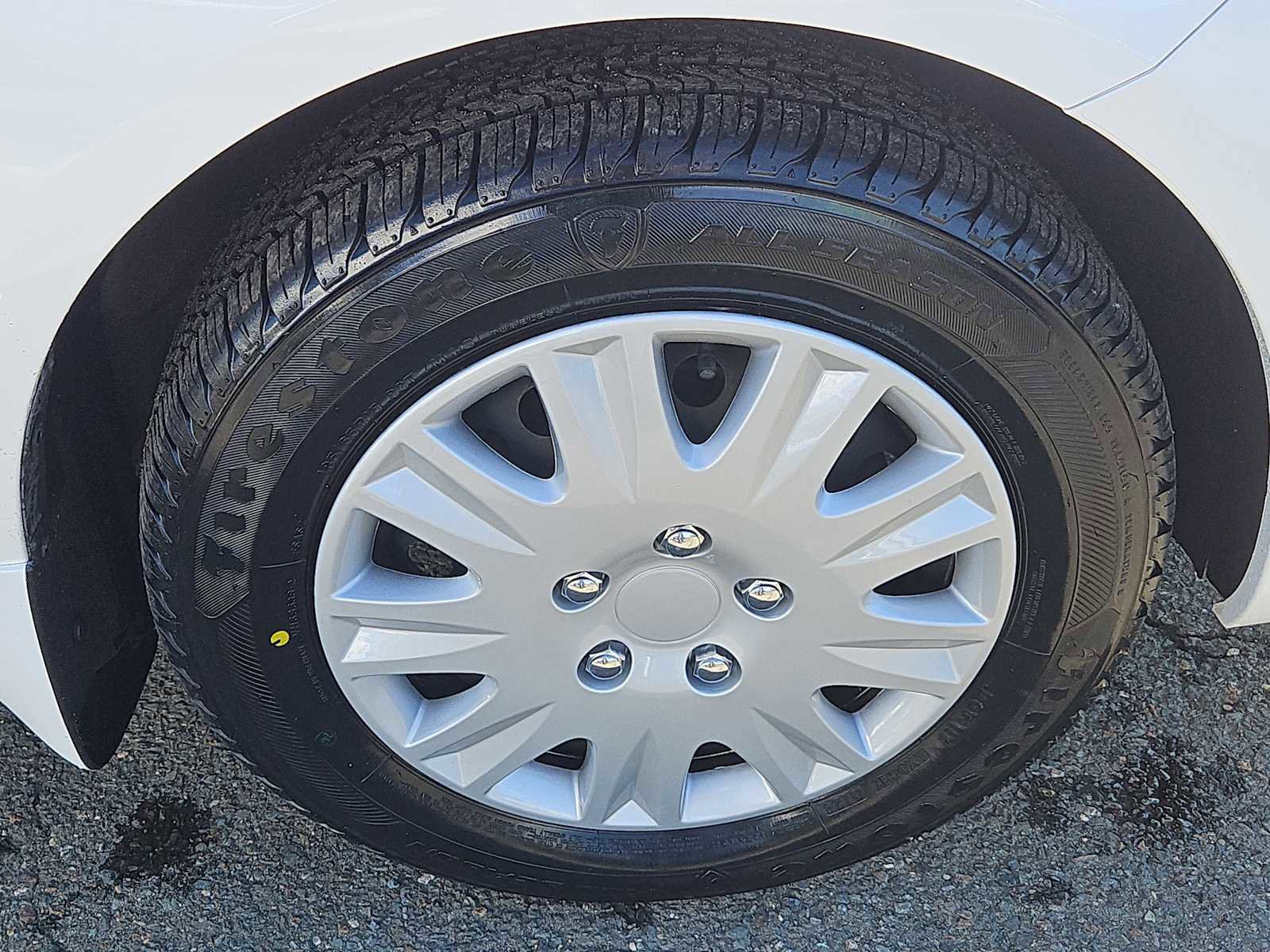 Used 2017 Nissan Versa S Plus image 10