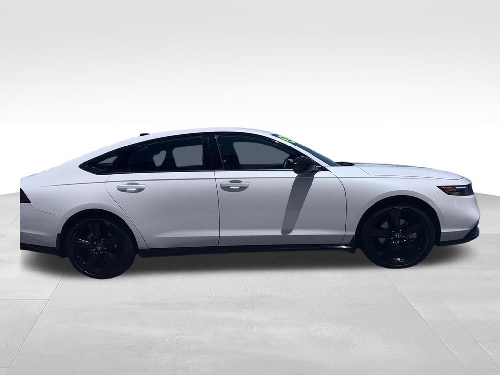 Used 2025 Honda Accord Sport image 7