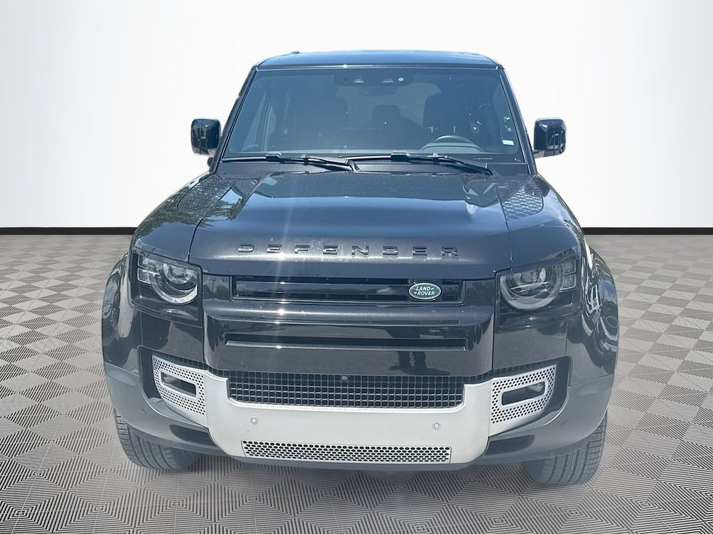 Used 2025 Land Rover Defender 110 S AWD/4WD image 2