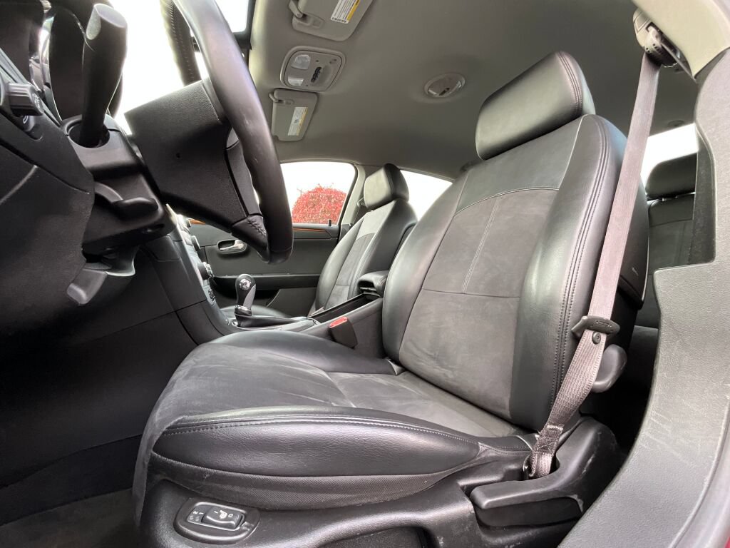 Used 2008 Chevrolet Malibu LT w/ Rear Power Package FWD image 9