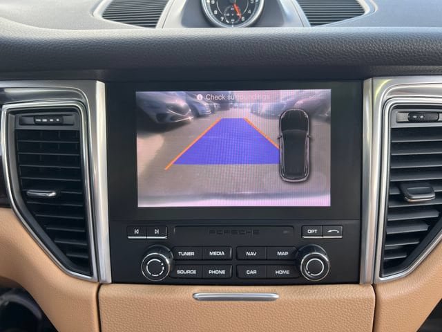 Used 2017 Porsche Macan S AWD/4WD image 21