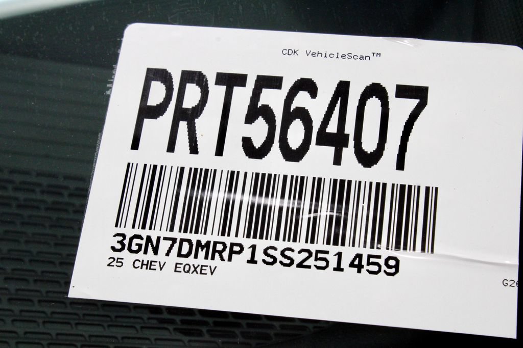 Used 2025 Chevrolet Equinox EV LT FWD image 32