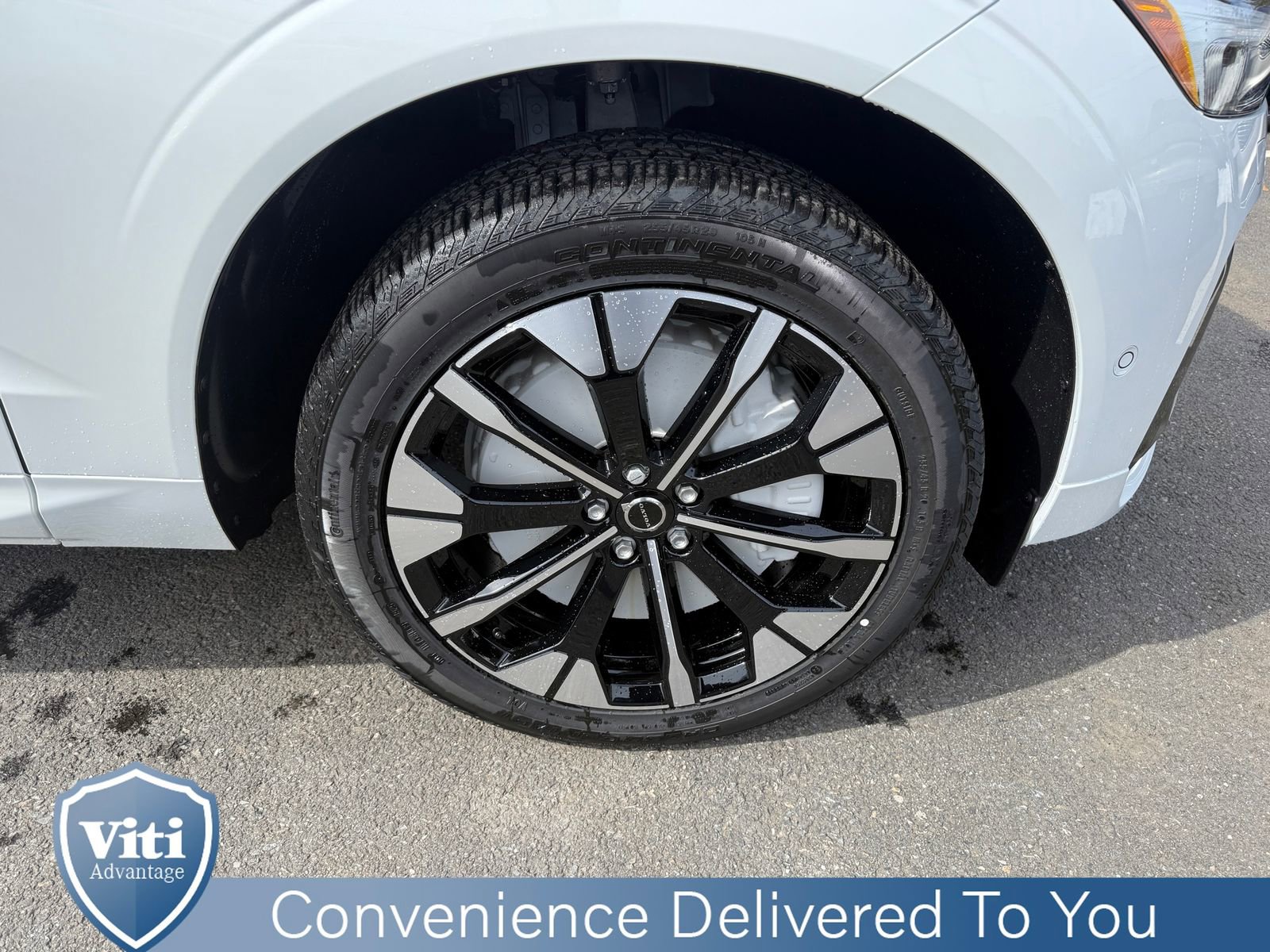 New 2026 Volvo XC60 T8 Plus w/ Protection Package Premier image 10