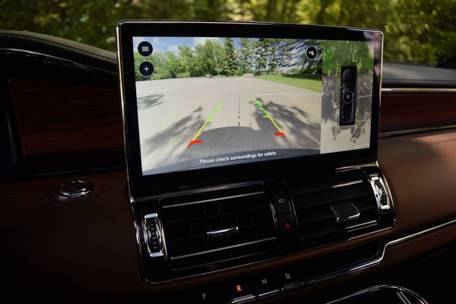 Used 2024 Lincoln Navigator L Reserve AWD/4WD image 10