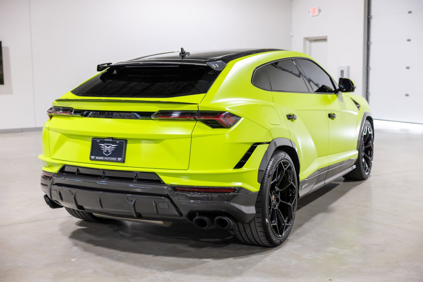 Used 2024 Lamborghini Urus Performante image 9