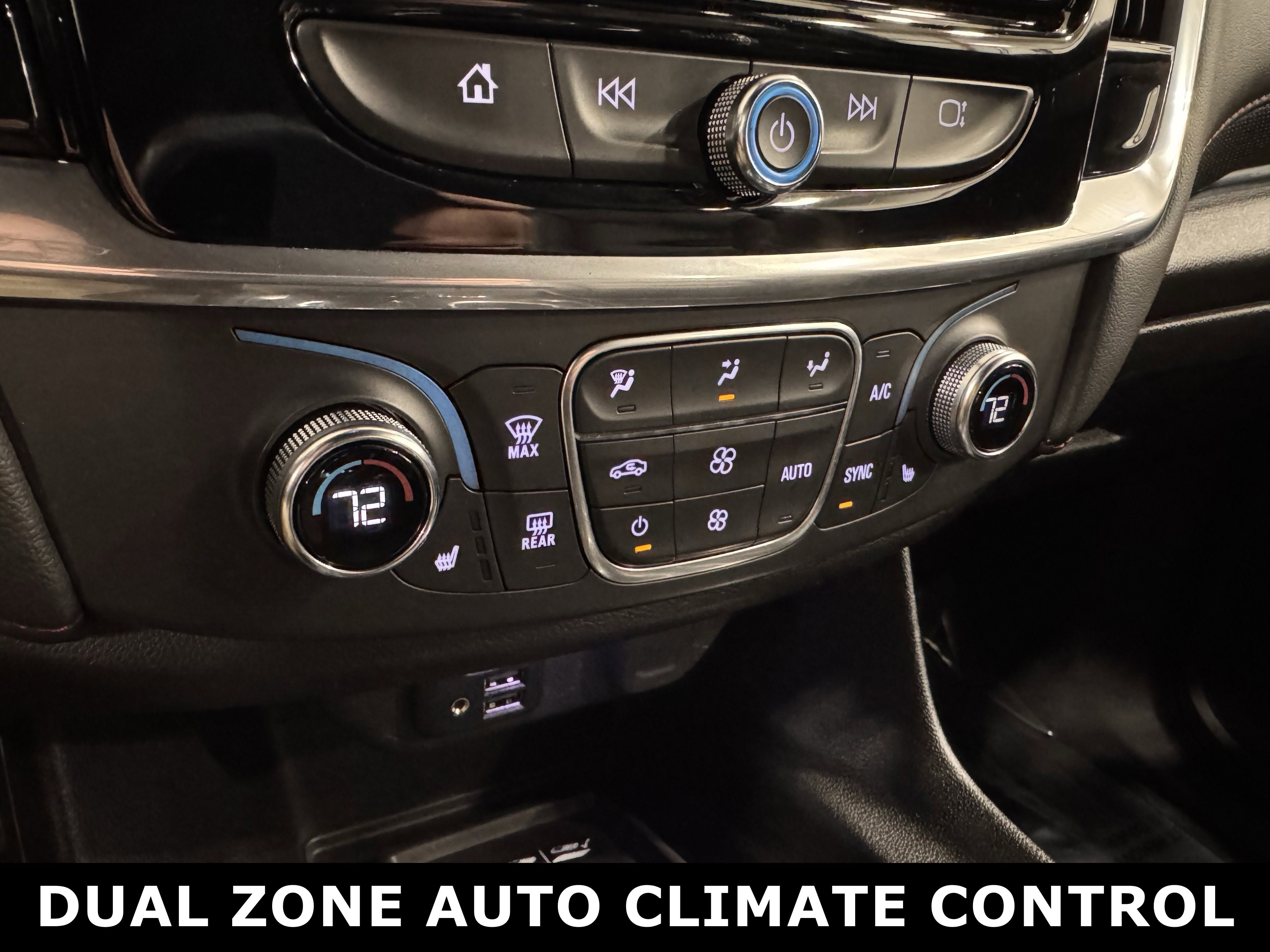 Used 2022 Chevrolet Traverse RS image 7