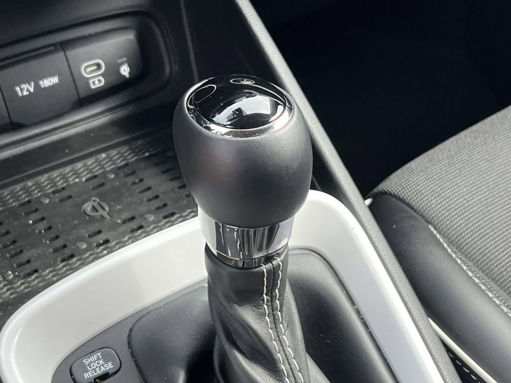 Certified 2023 Hyundai Venue Limited w/ Cargo Package image 36