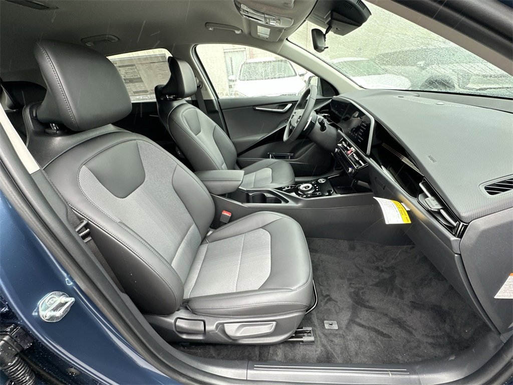 New 2025 Kia Niro Wind w/ Wind Preserve Package image 24