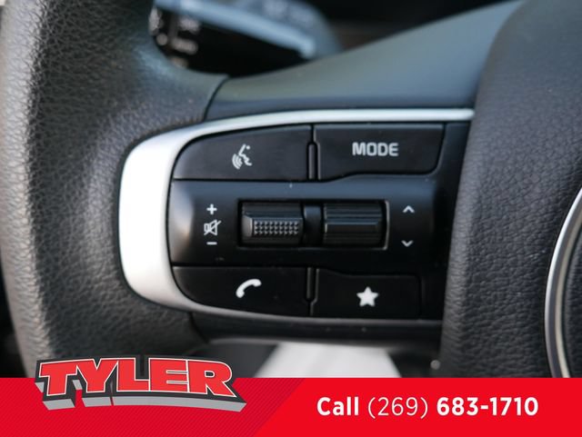 Used 2023 Kia Sportage LX AWD/4WD image 25