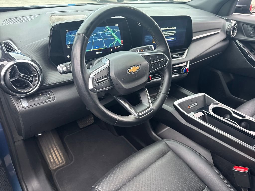 Used 2025 Chevrolet Equinox LT w/ Convenience Package II image 10