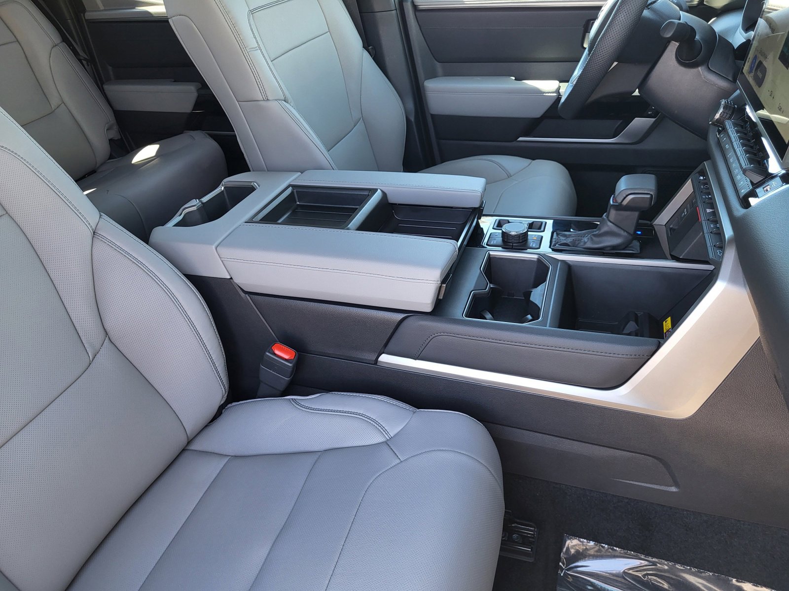 Used 2026 Toyota Tundra Limited w/ TRD Off-Road Package image 14