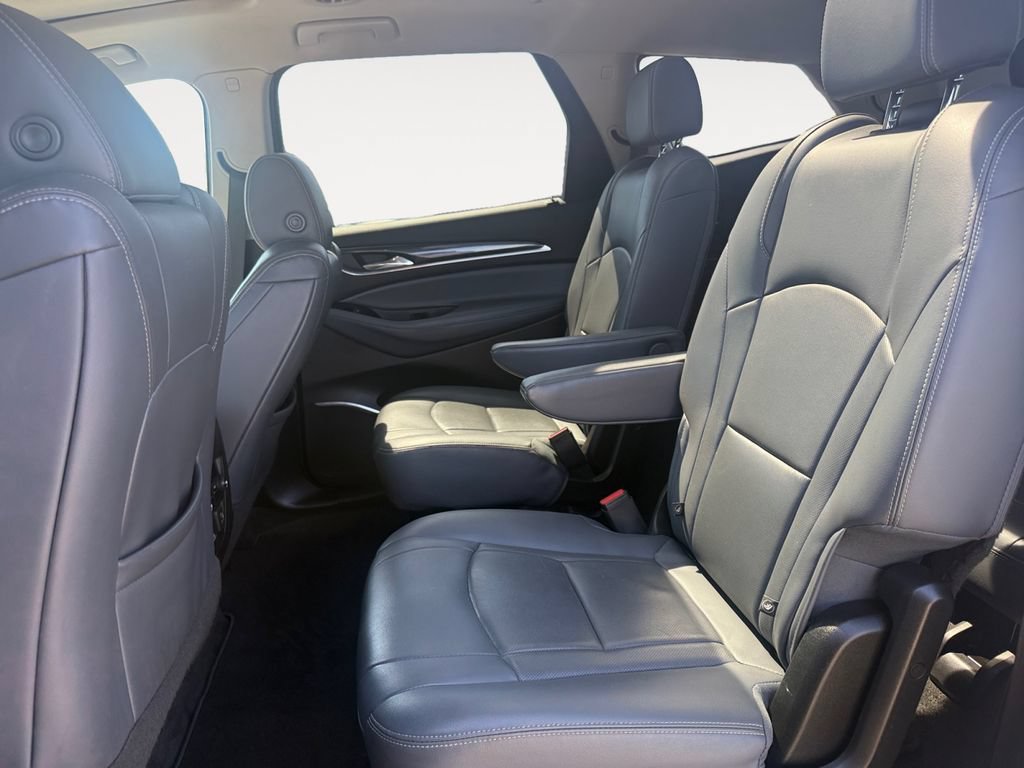 Used 2019 Buick Enclave Essence w/ LPO, Luxury Package AWD/4WD image 13